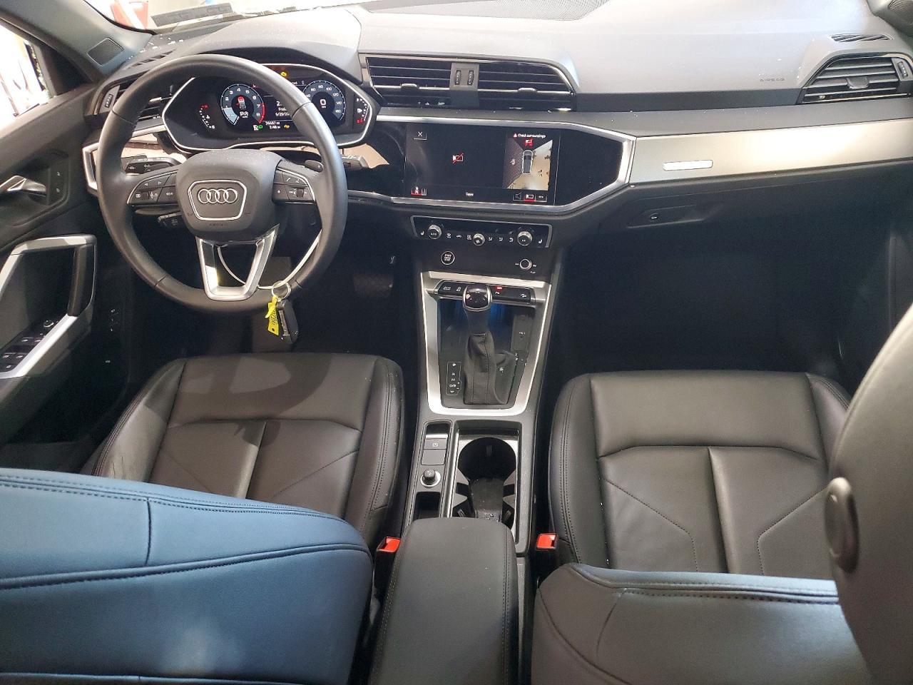 2024 AUDI Q3