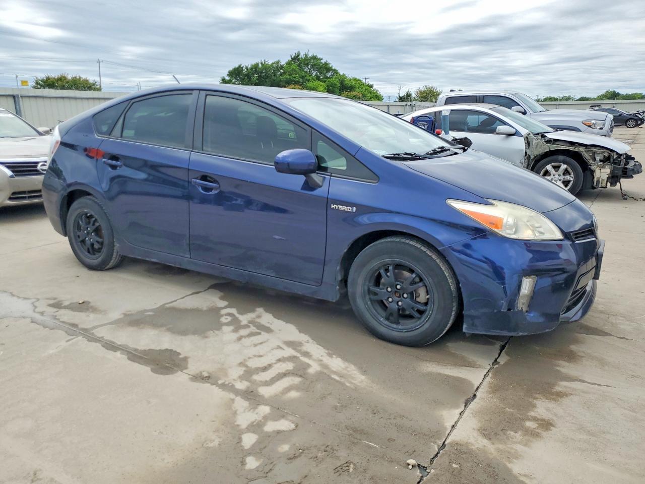 2015 TOYOTA PRIUS