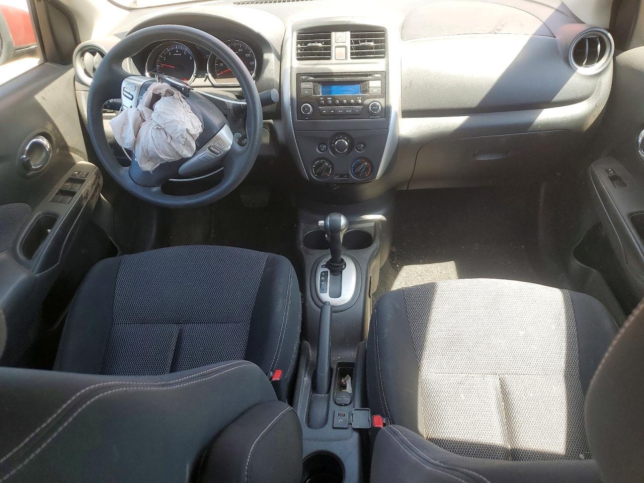 2016 NISSAN VERSA