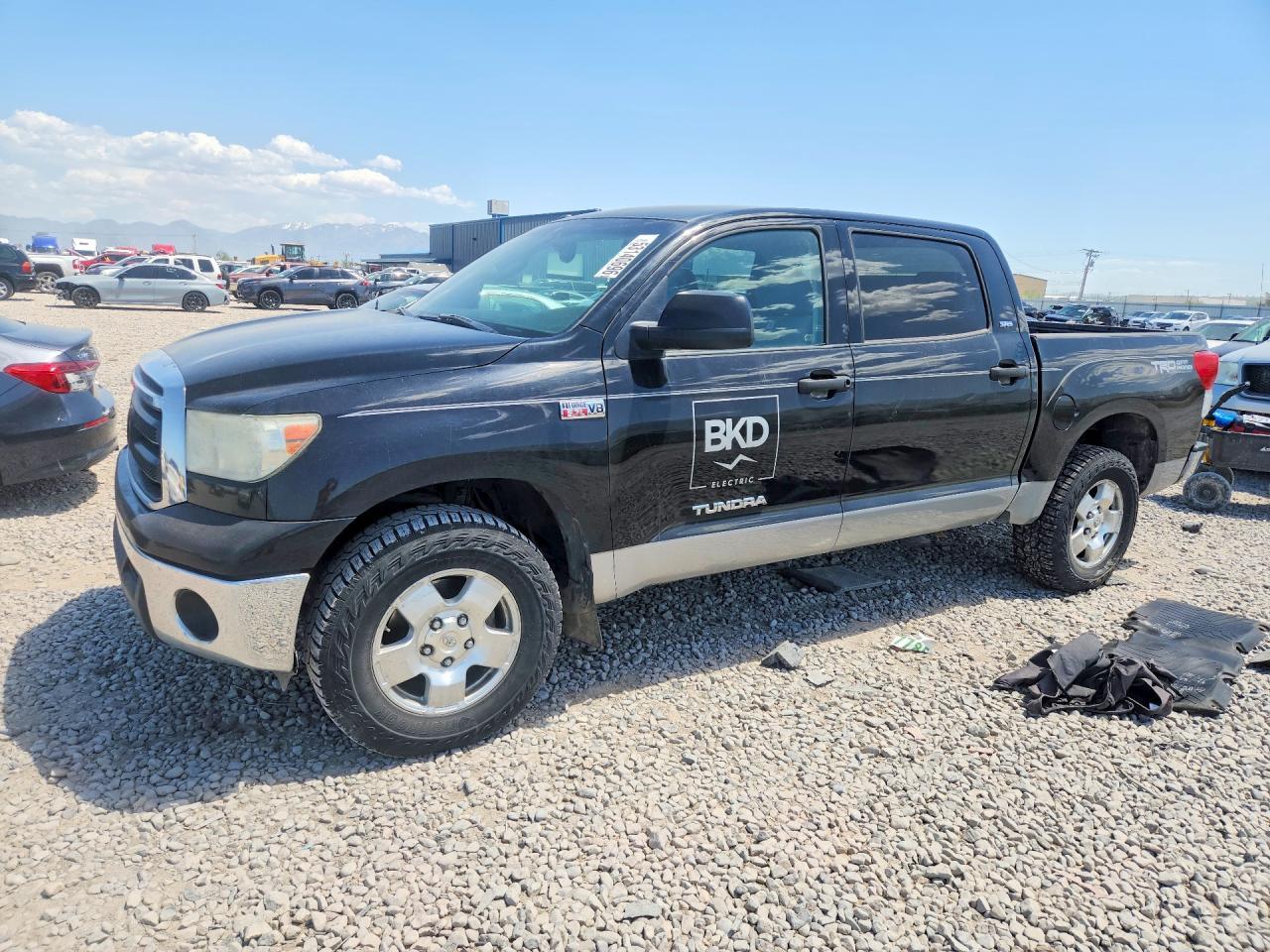 2011 TOYOTA TUNDRA