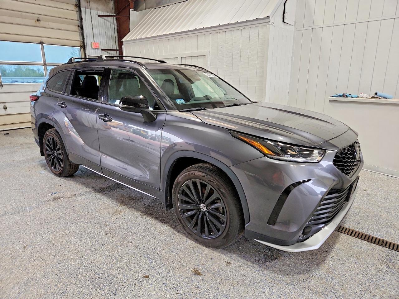 2023 TOYOTA HIGHLANDER