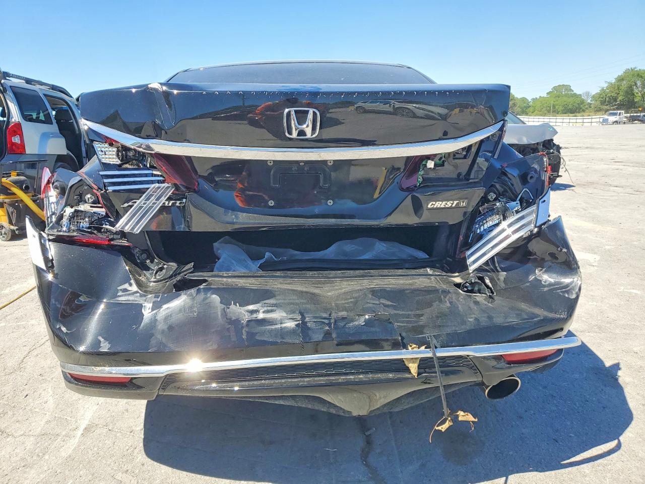 2017 HONDA ACCORD