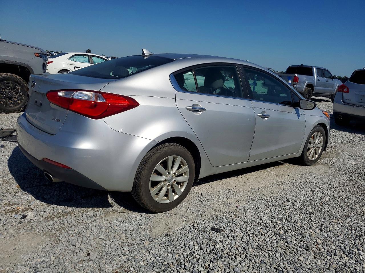 2014 KIA FORTE