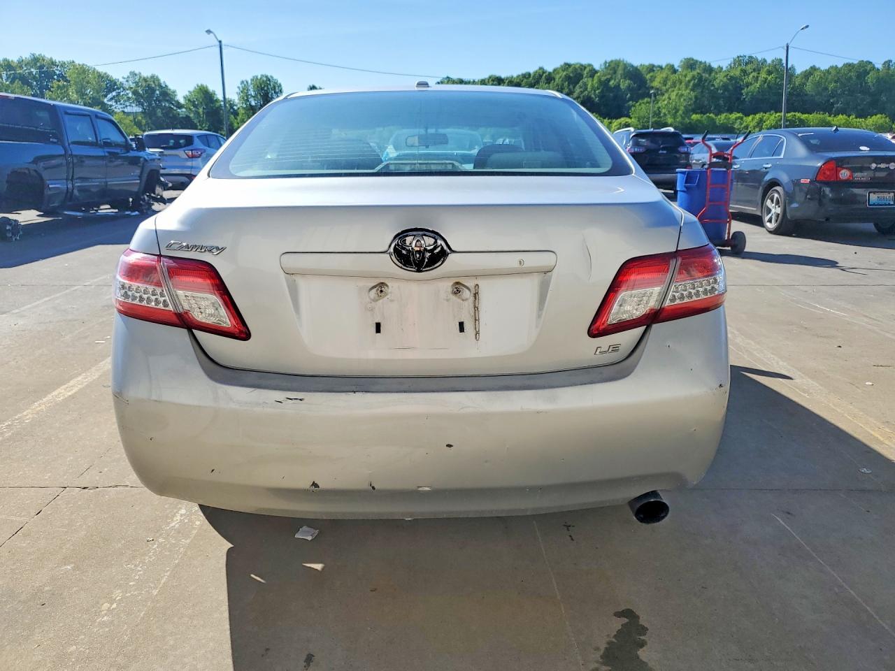 2010 TOYOTA CAMRY