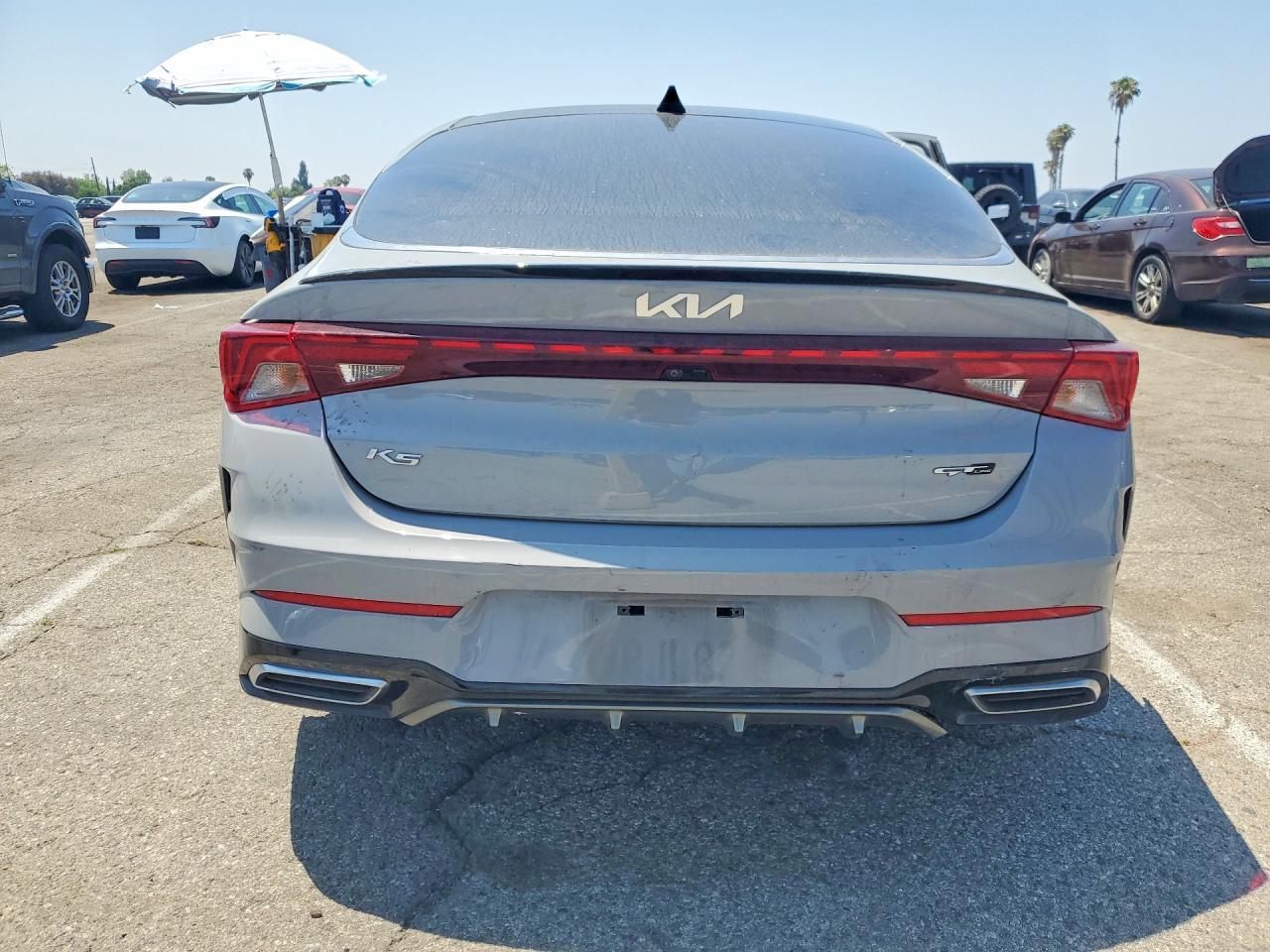 2022 KIA K5