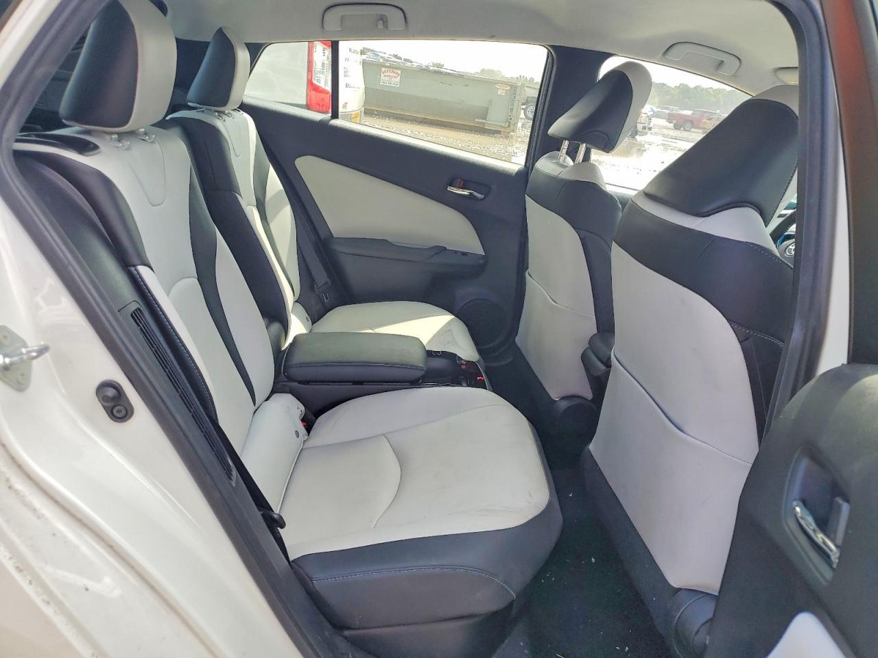 2017 TOYOTA Prius Prime