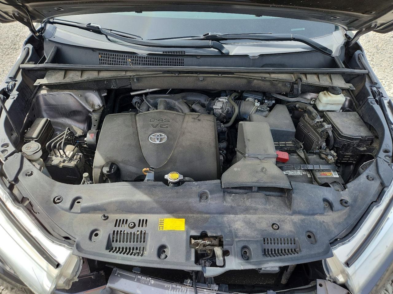 2017 TOYOTA HIGHLANDER
