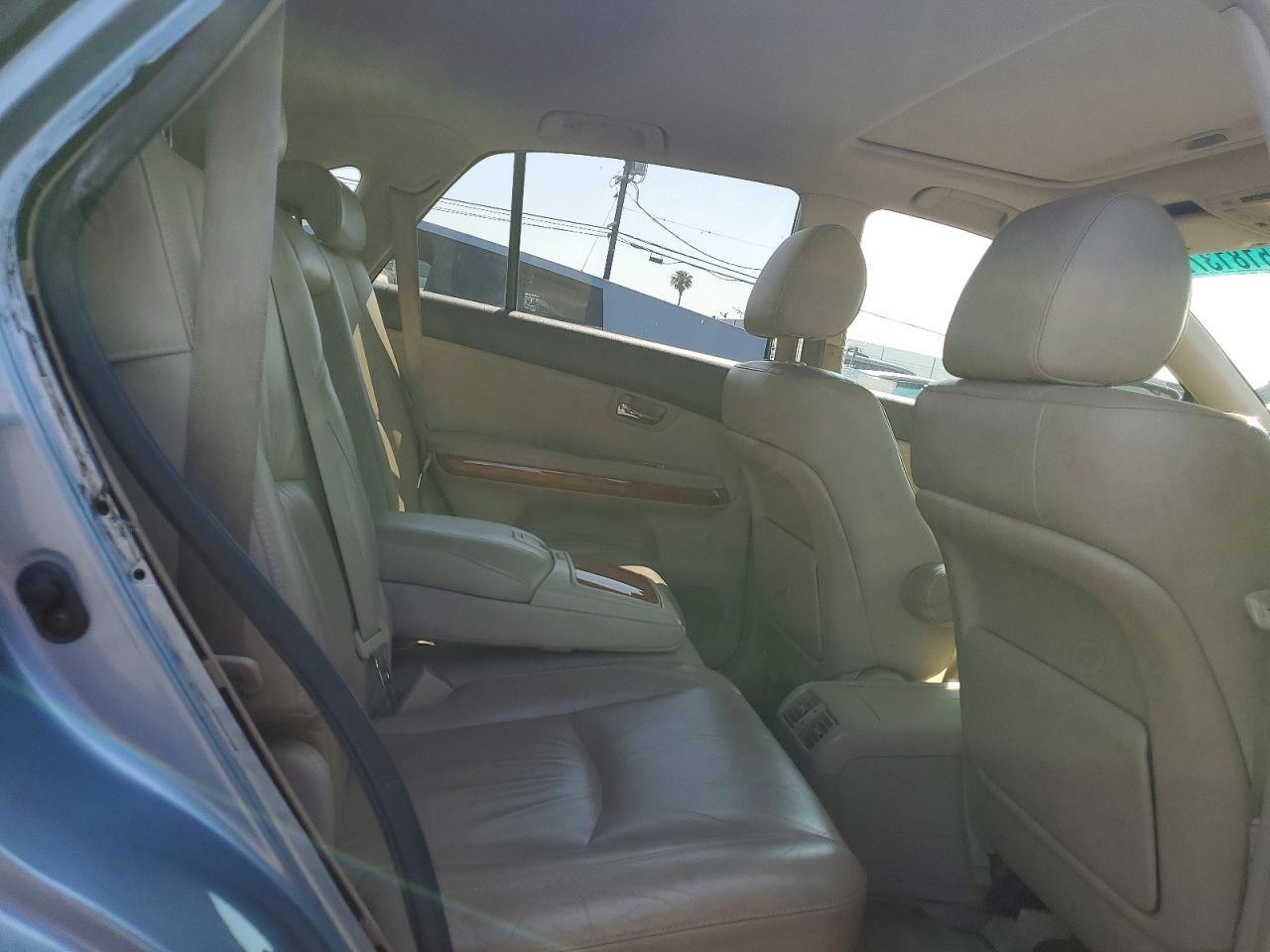 2004 LEXUS Rx 330