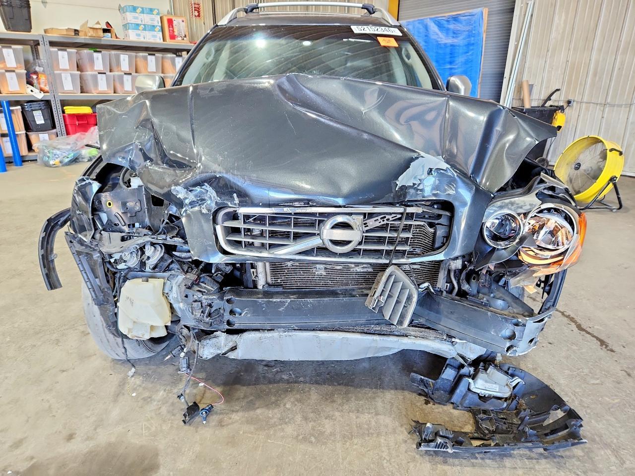 2013 VOLVO XC90
