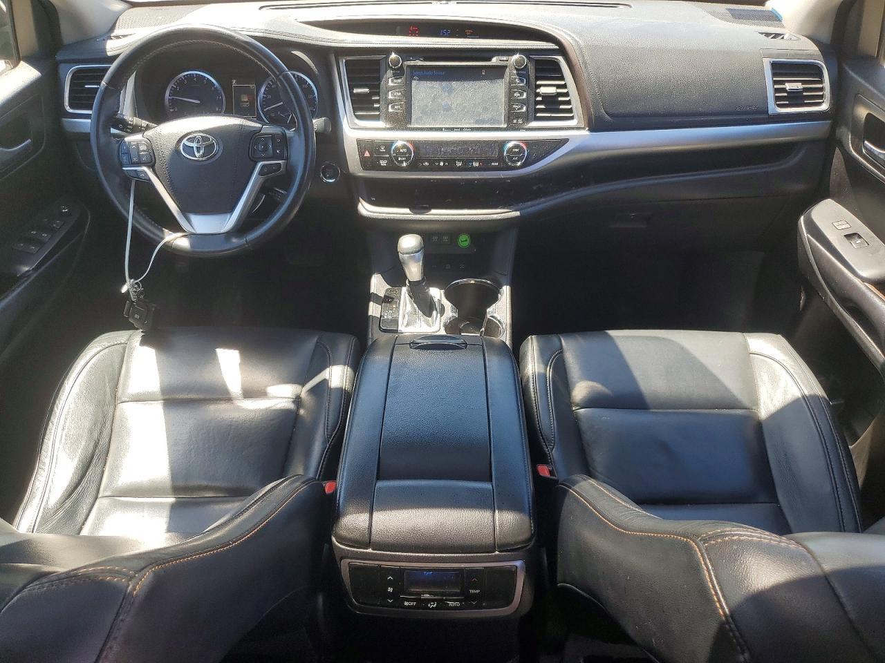 2018 TOYOTA HIGHLANDER