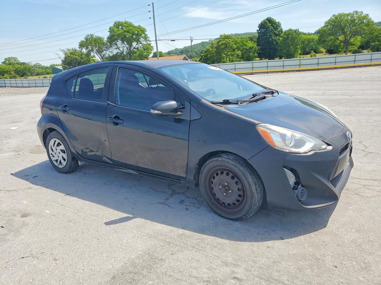 2015 TOYOTA Prius c