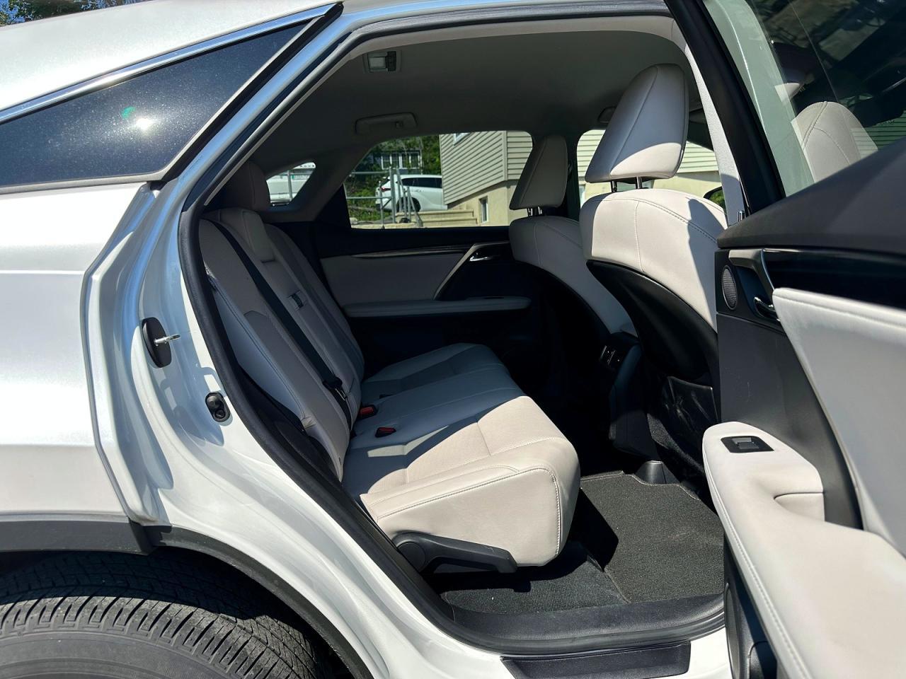 2022 LEXUS RX 350