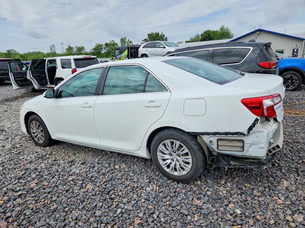 2012 TOYOTA CAMRY