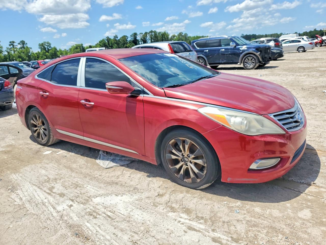 2012 HYUNDAI Azera