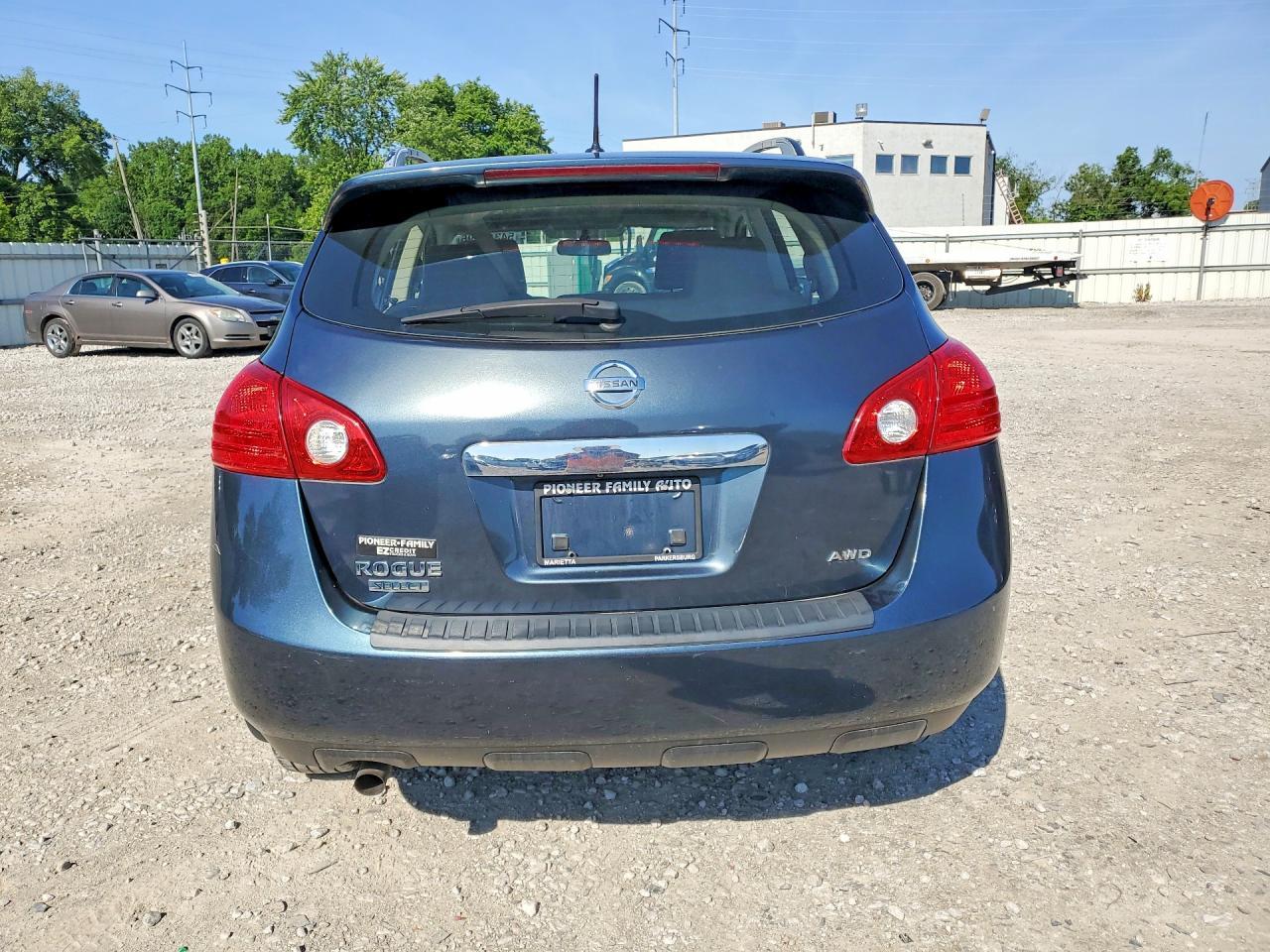 2014 NISSAN ROGUE