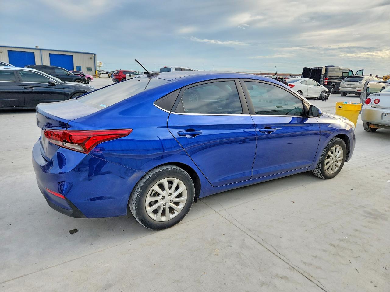 2022 HYUNDAI ACCENT