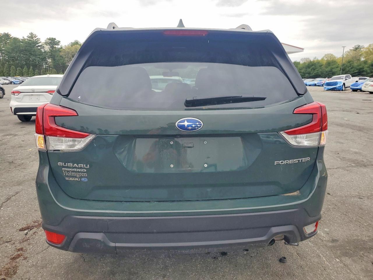 2022 SUBARU FORESTER