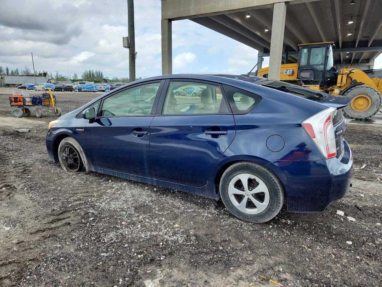 2012 TOYOTA PRIUS