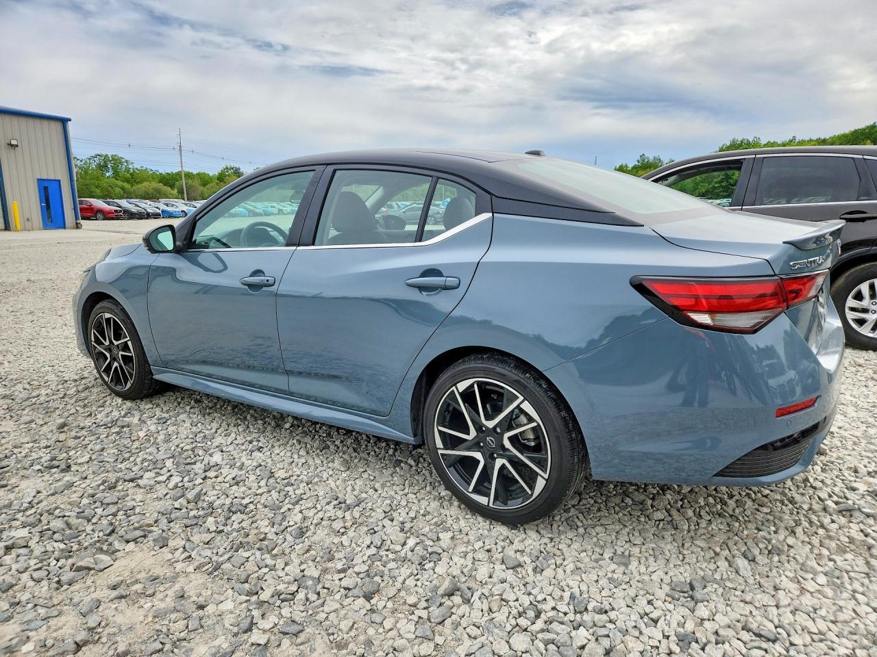 2025 NISSAN SENTRA