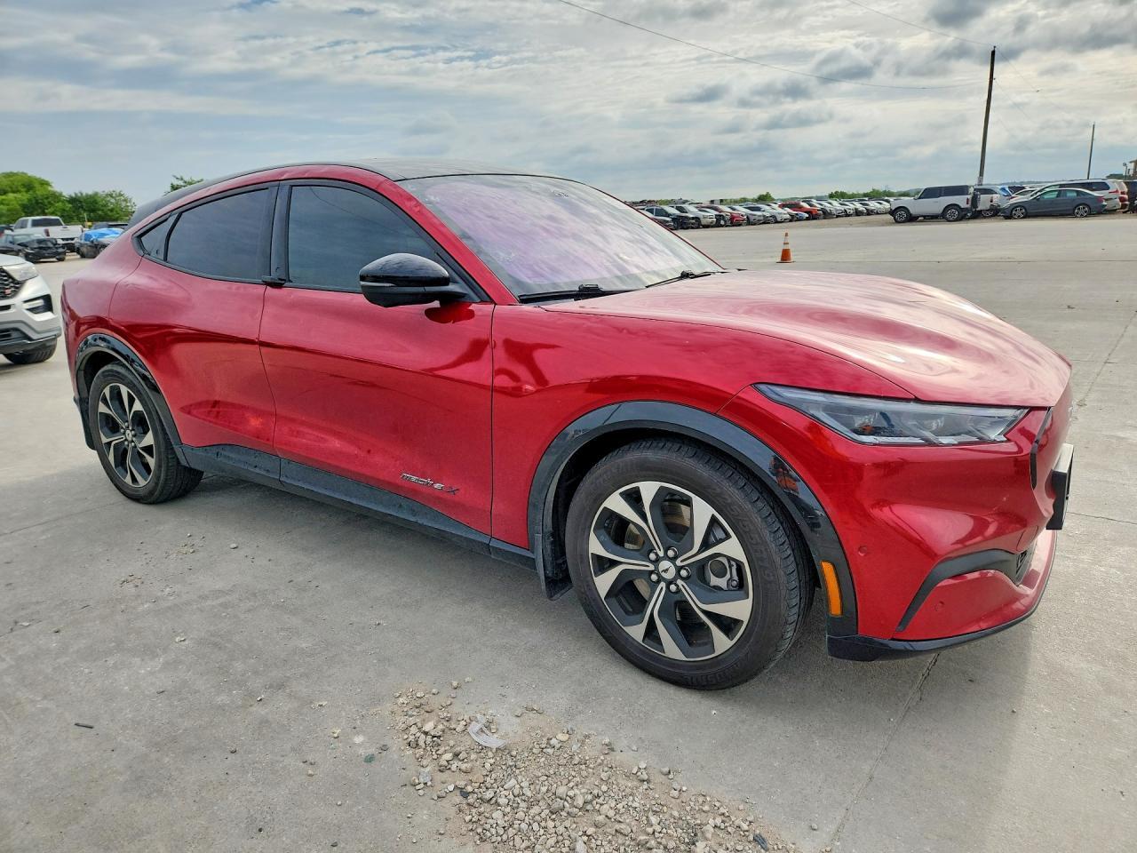 2021 FORD Mustang Mach-E