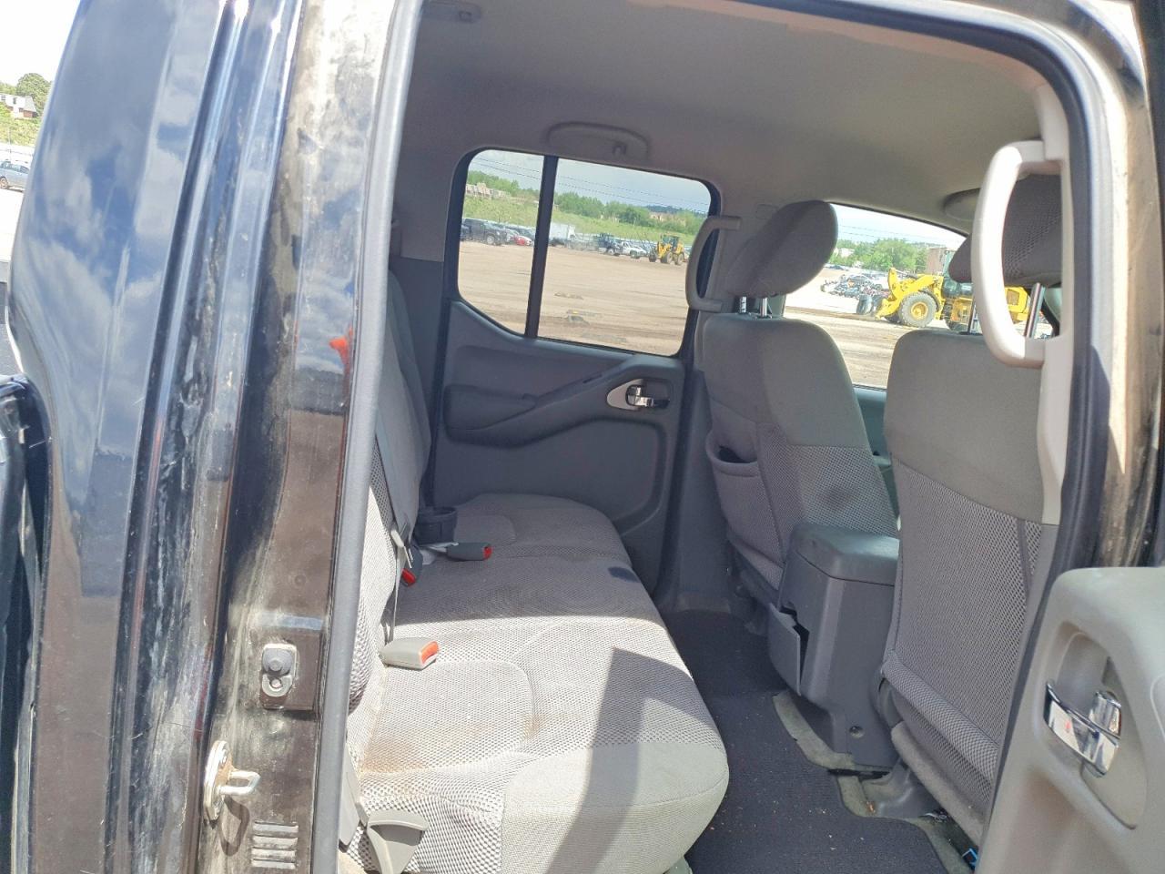 2017 NISSAN Frontier