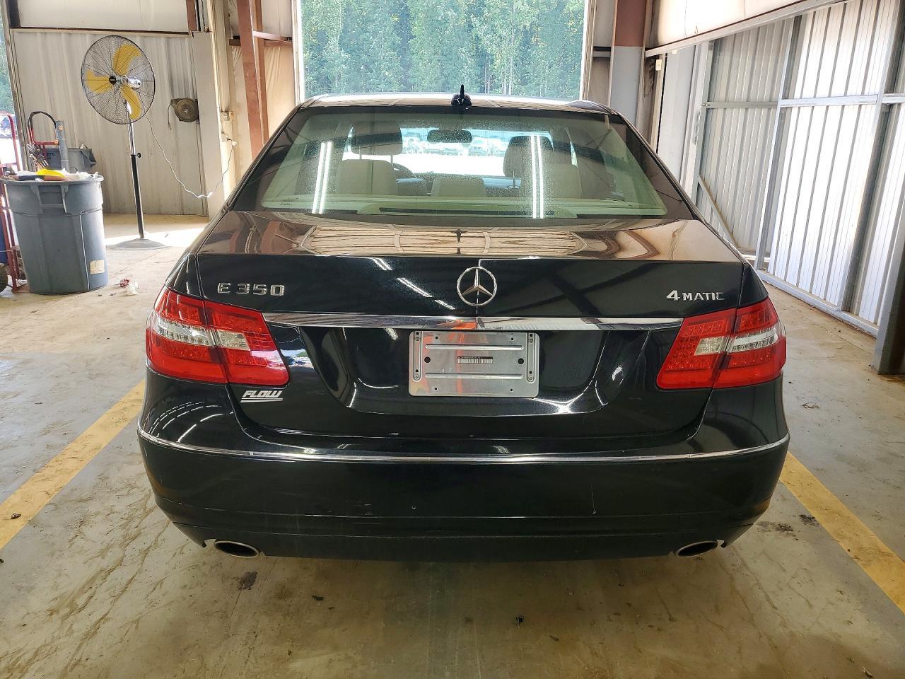 2011 MERCEDES-BENZ E-Class