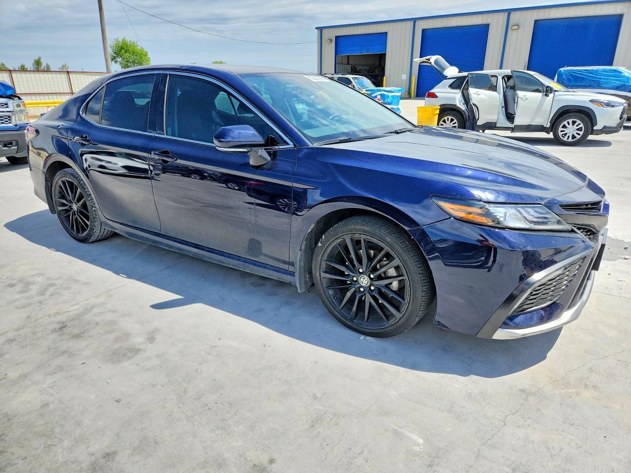 2022 TOYOTA CAMRY