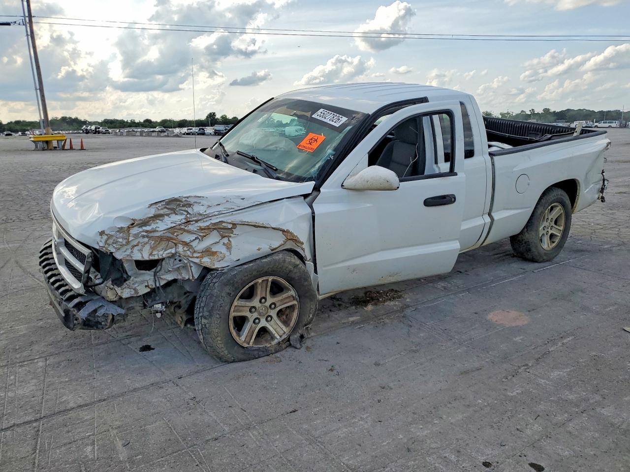 2011 DODGE Dakota