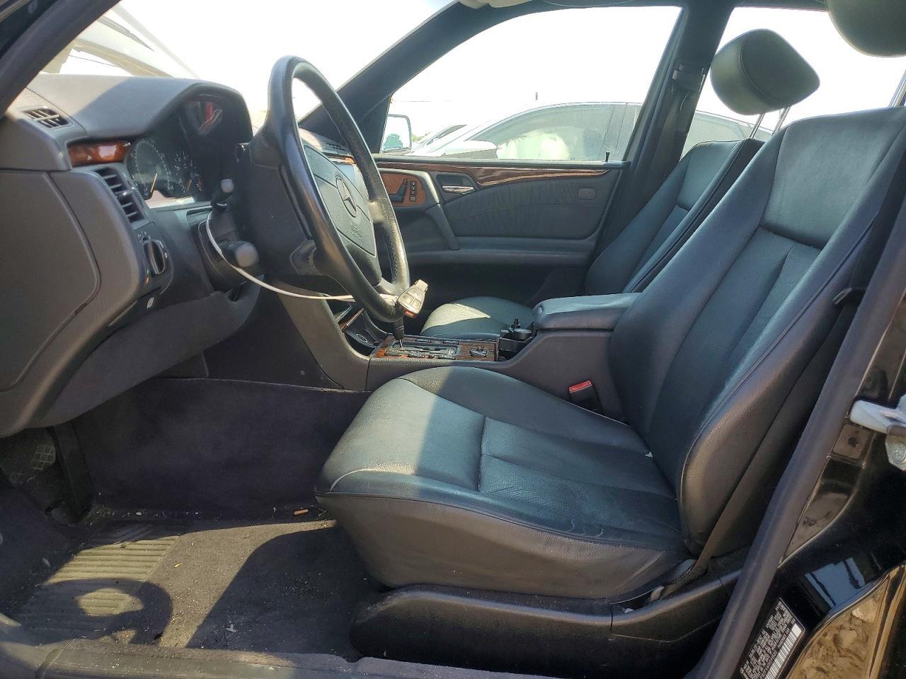 1998 MERCEDES-BENZ E-Class