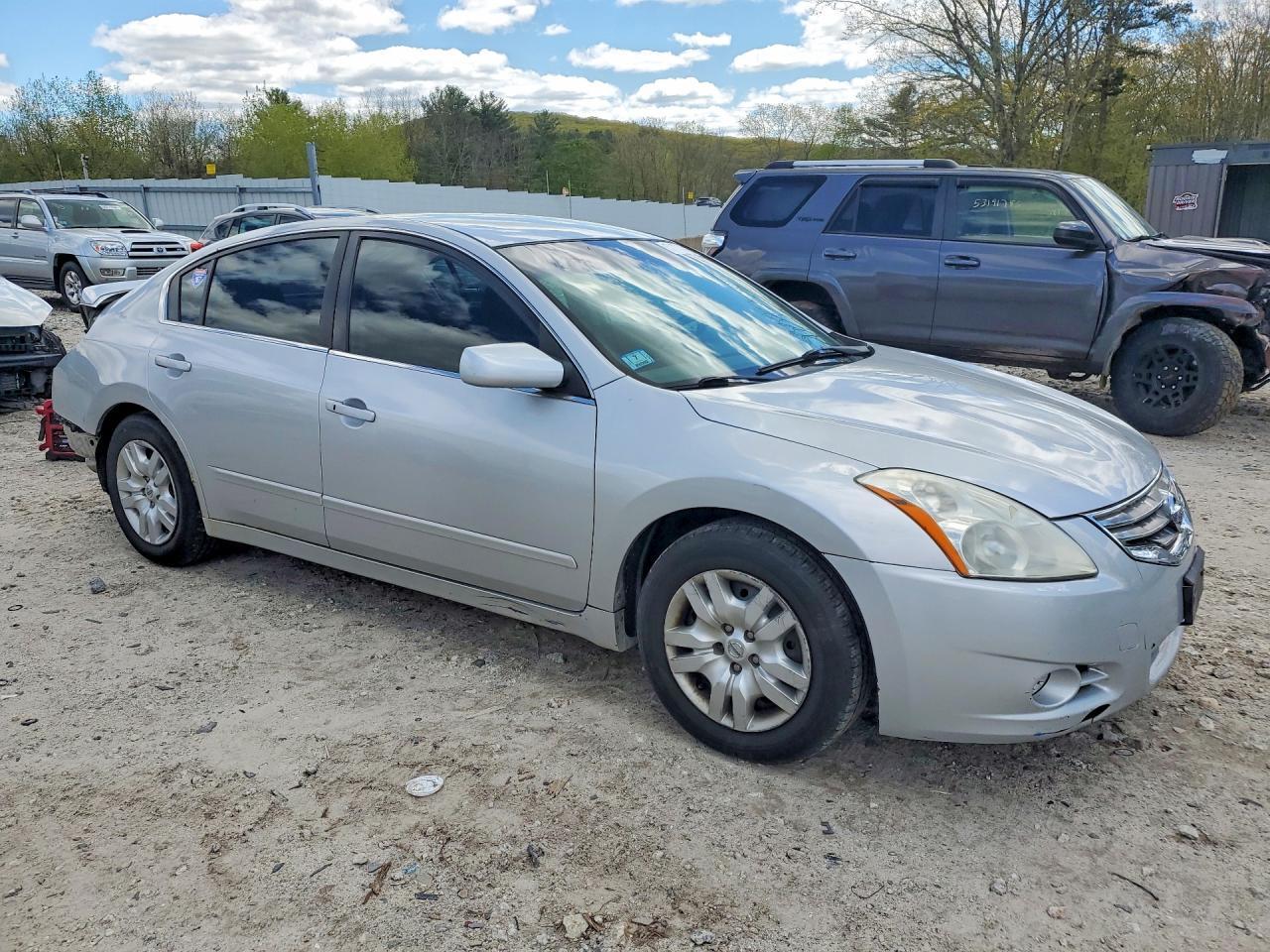 2012 NISSAN ALTIMA