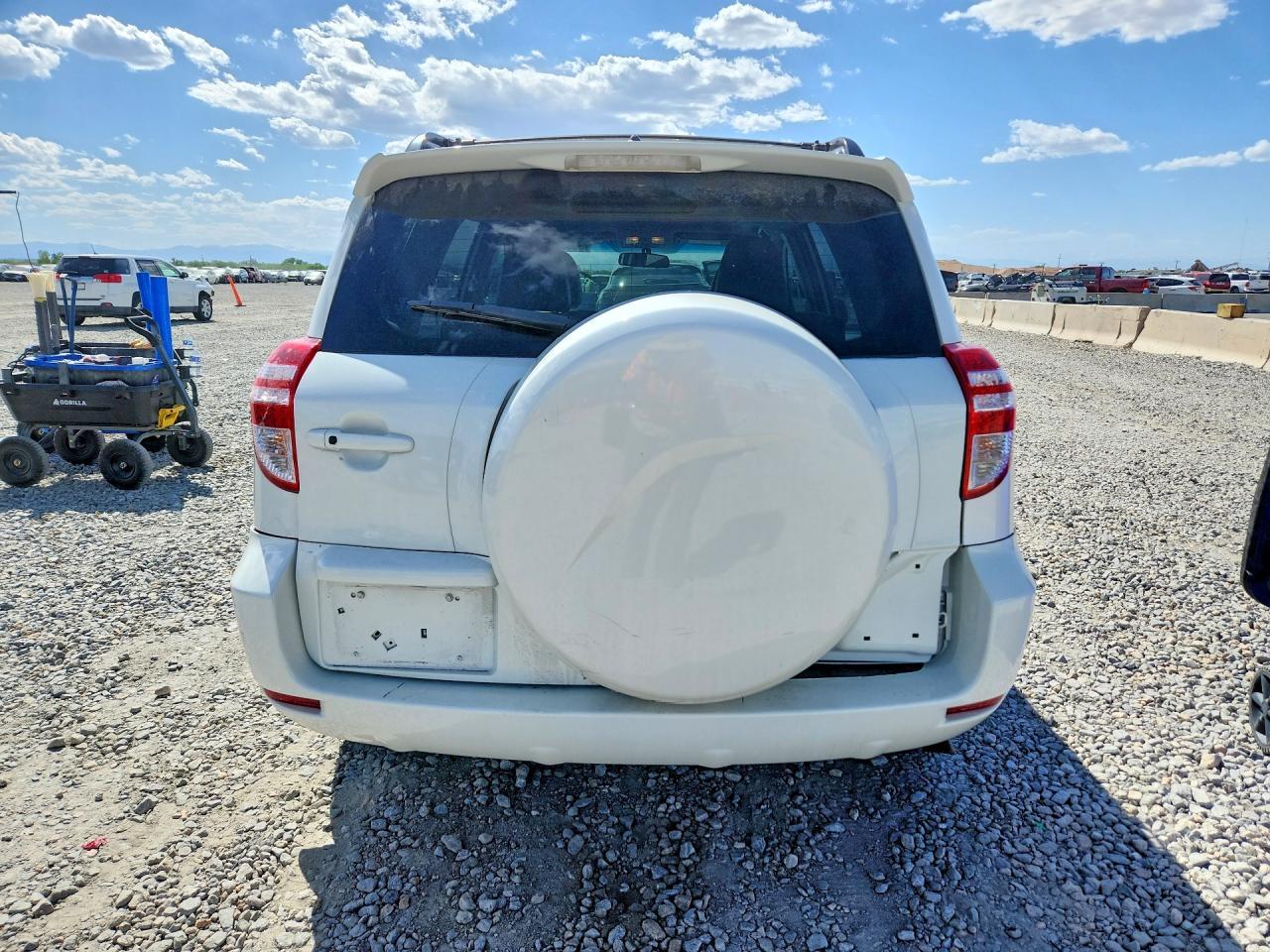 2011 TOYOTA RAV4