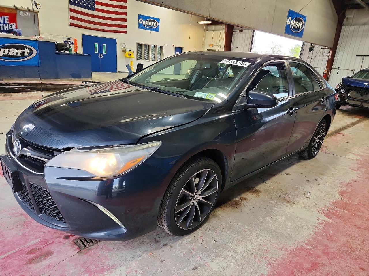 2015 TOYOTA CAMRY