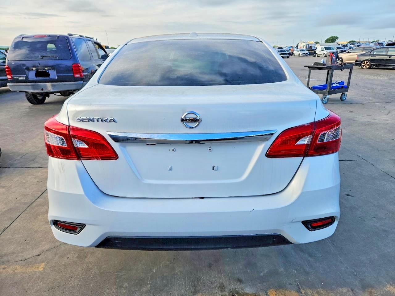 2016 NISSAN SENTRA