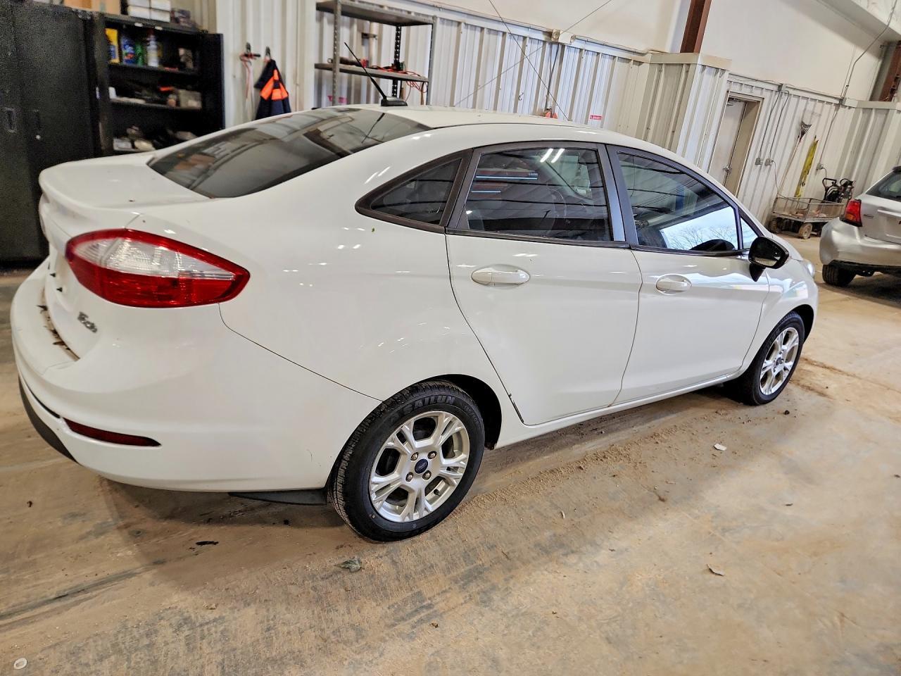 2015 FORD Fiesta
