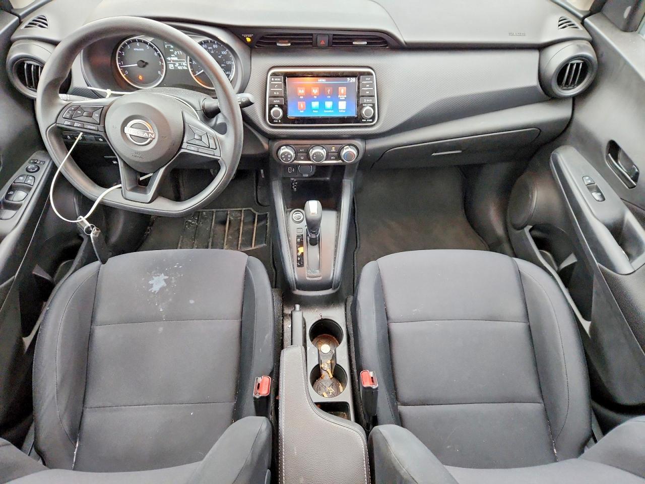 2023 NISSAN KICKS