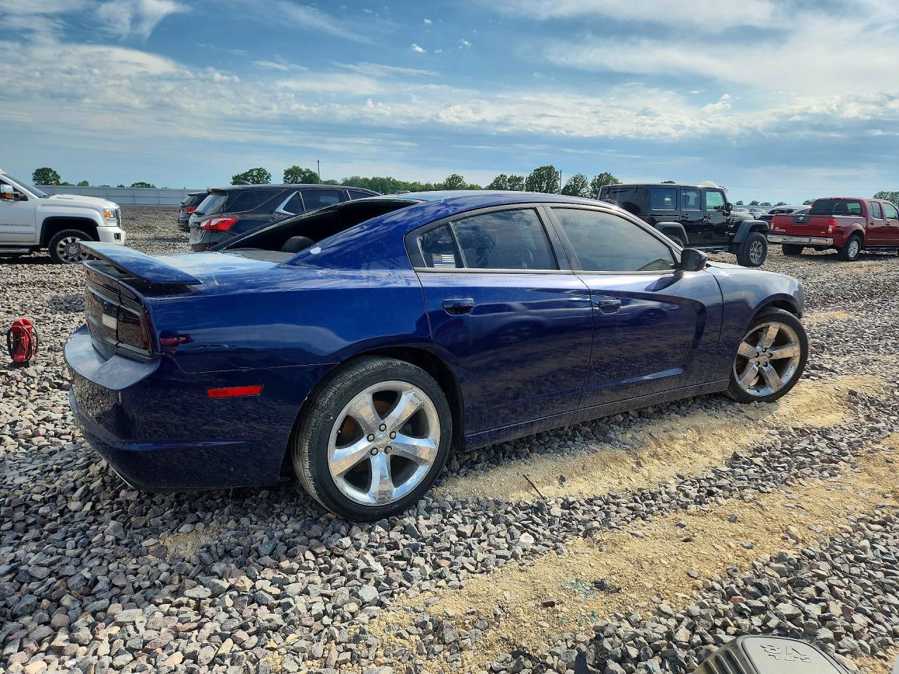 2013 DODGE CHARGER