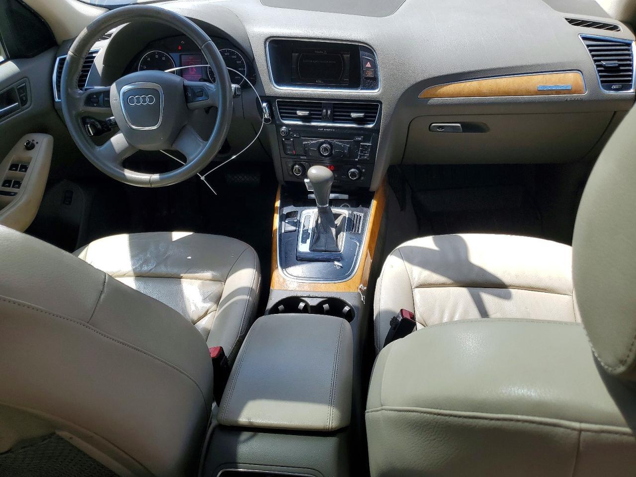2009 AUDI Q5