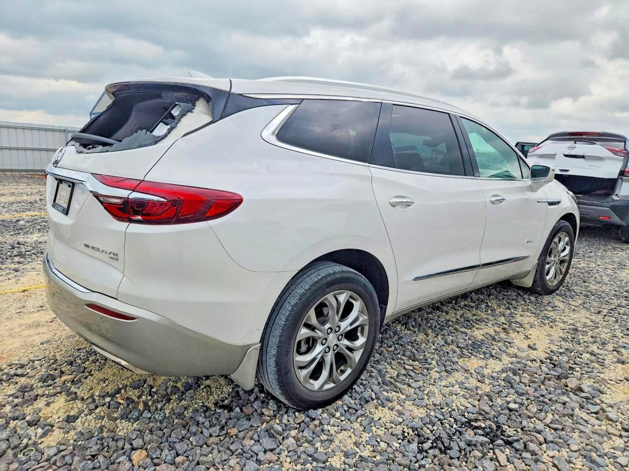 2018 BUICK ENCLAVE AVENIR