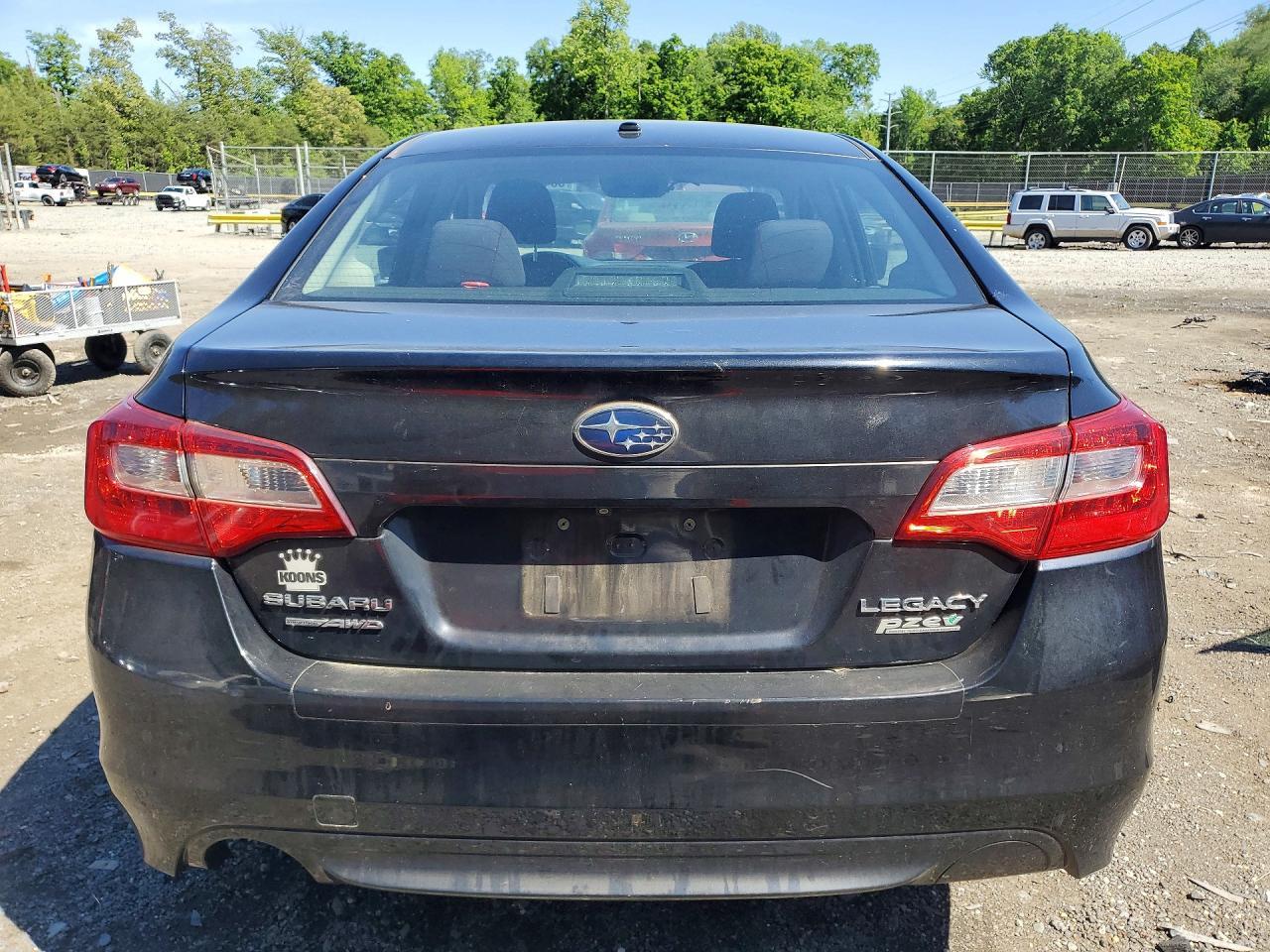 2015 SUBARU Legacy