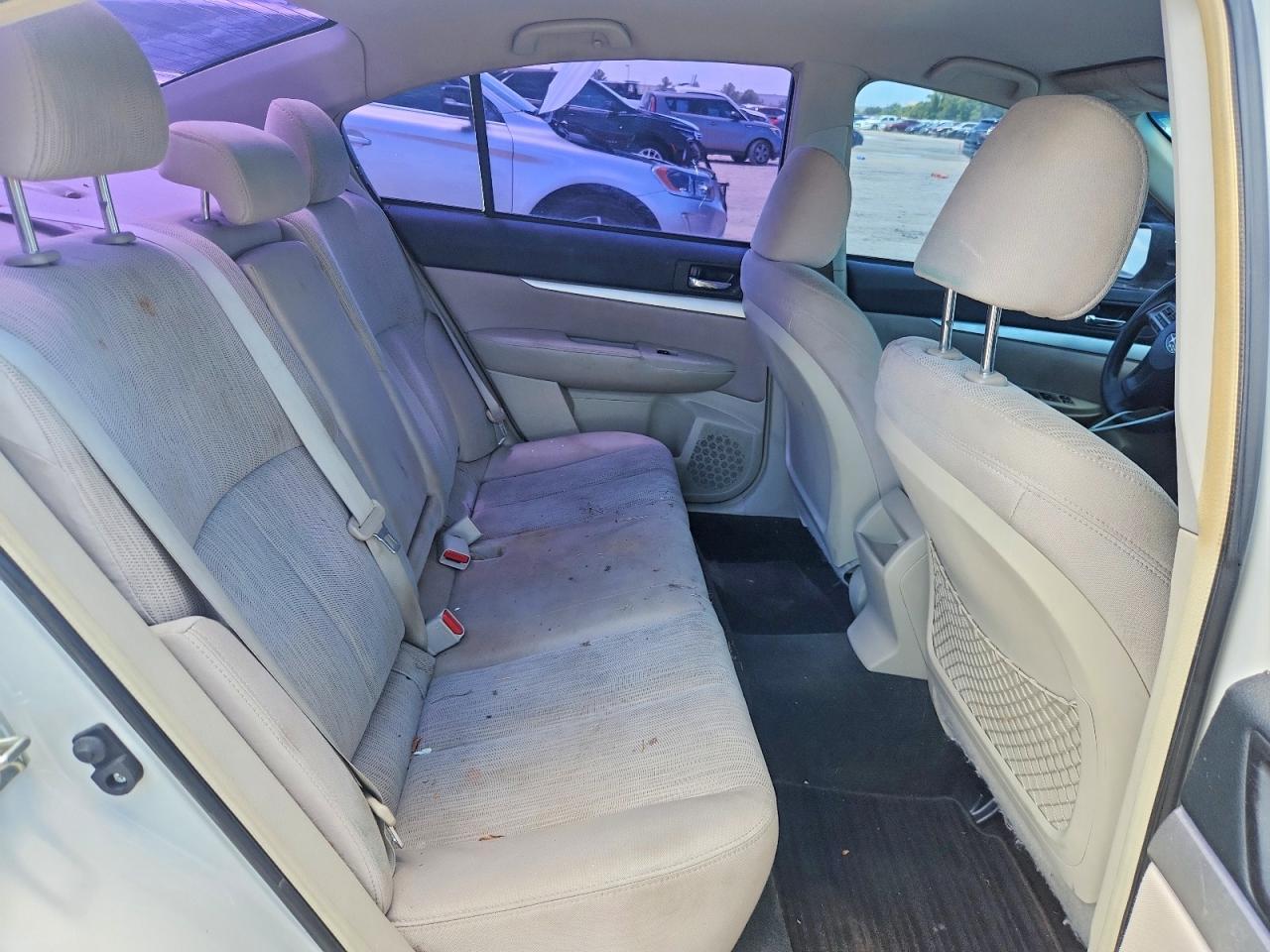 2013 SUBARU Legacy
