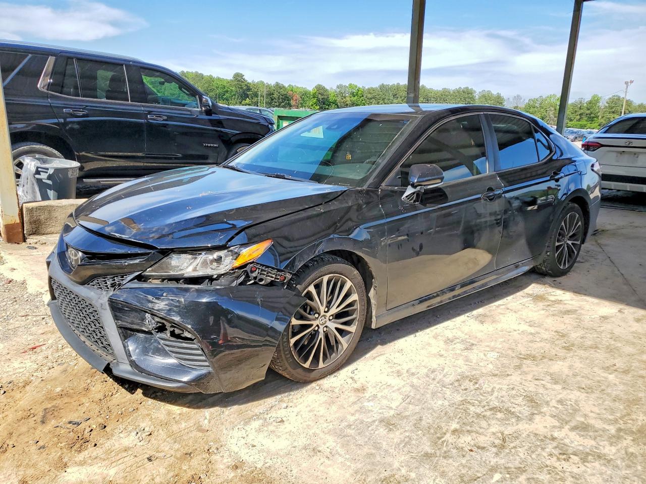 2018 TOYOTA CAMRY