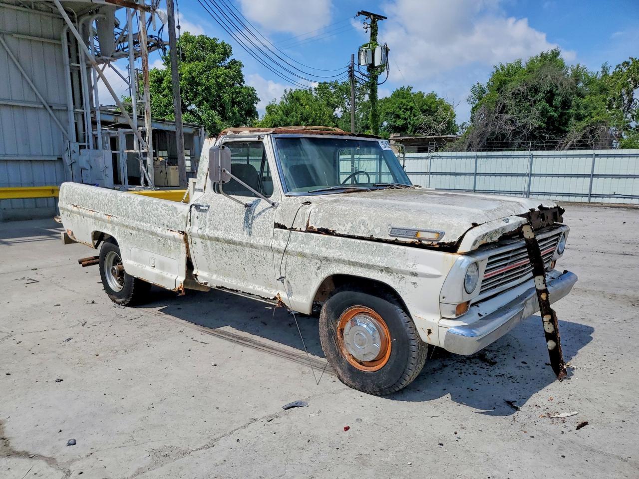 1968 FORD F-250