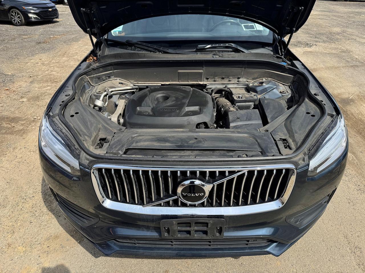 2022 VOLVO XC90