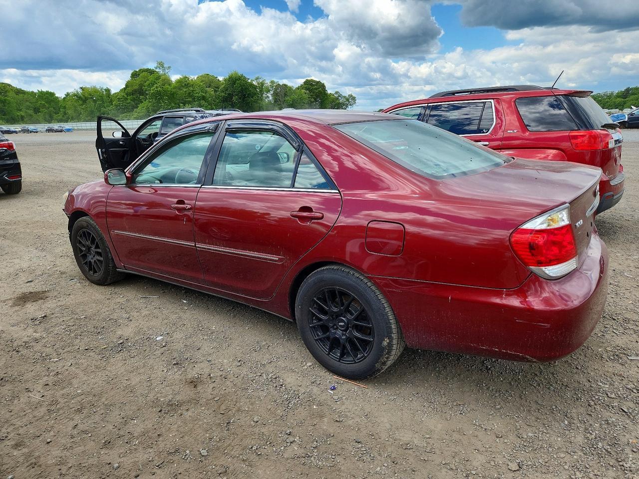 2005 TOYOTA CAMRY