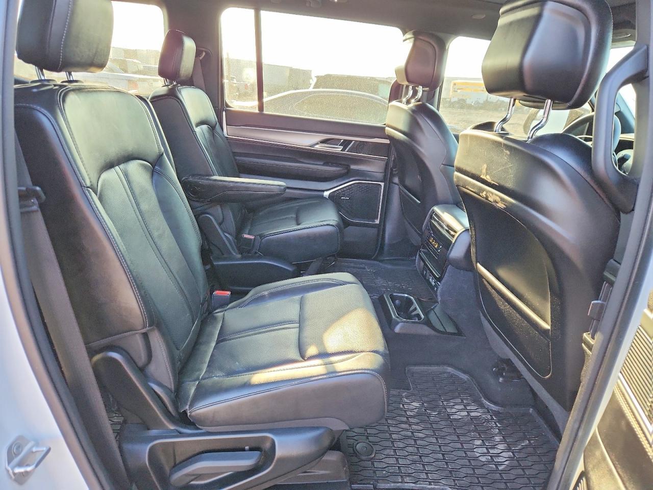 2023 JEEP Wagoneer