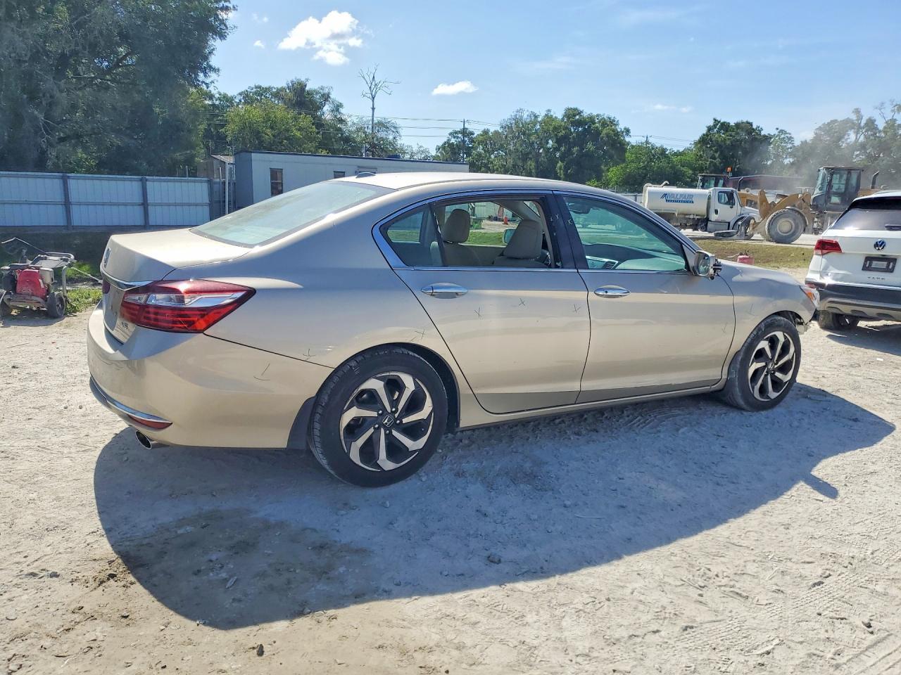 2016 HONDA ACCORD
