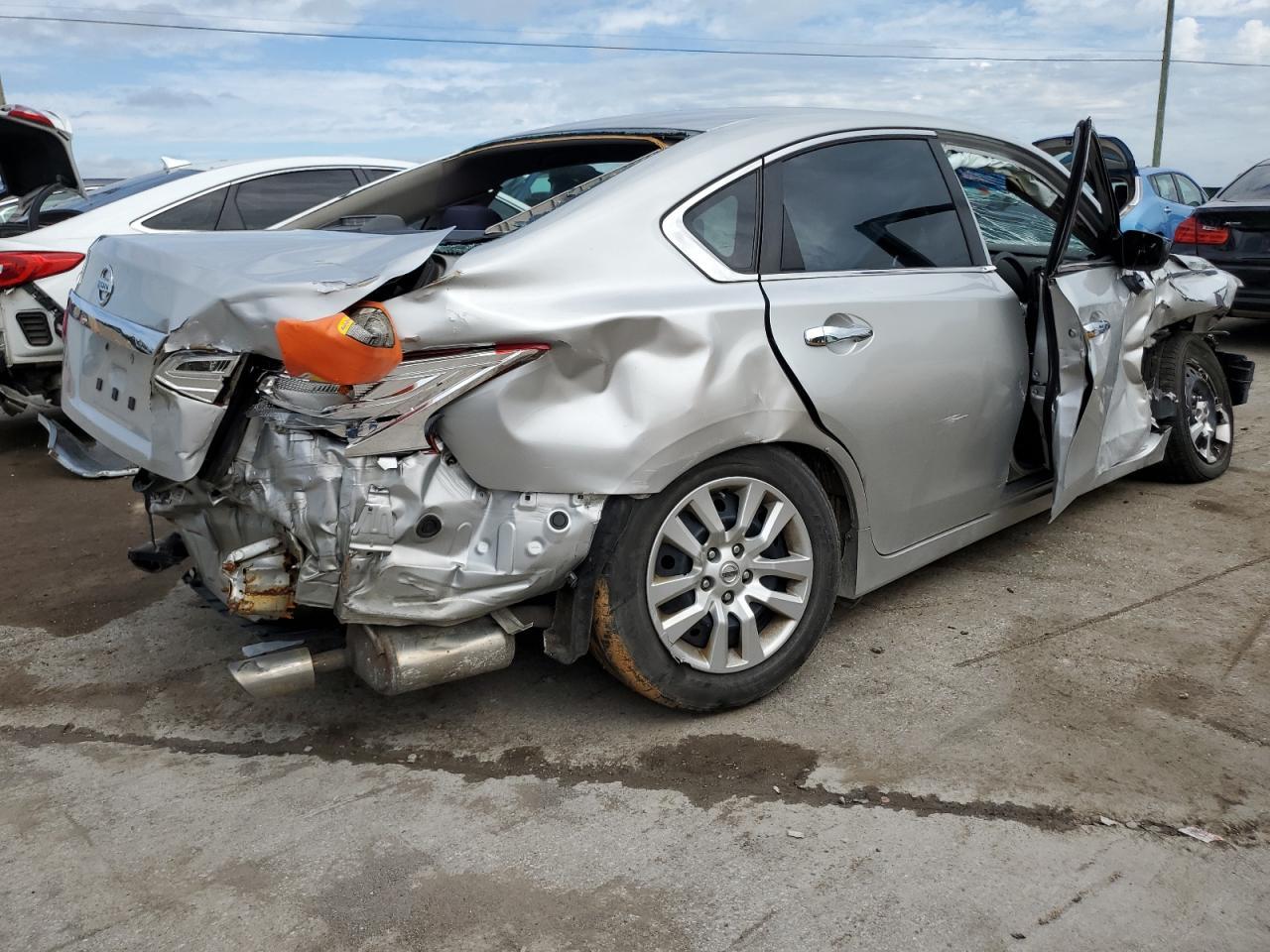 2016 NISSAN ALTIMA