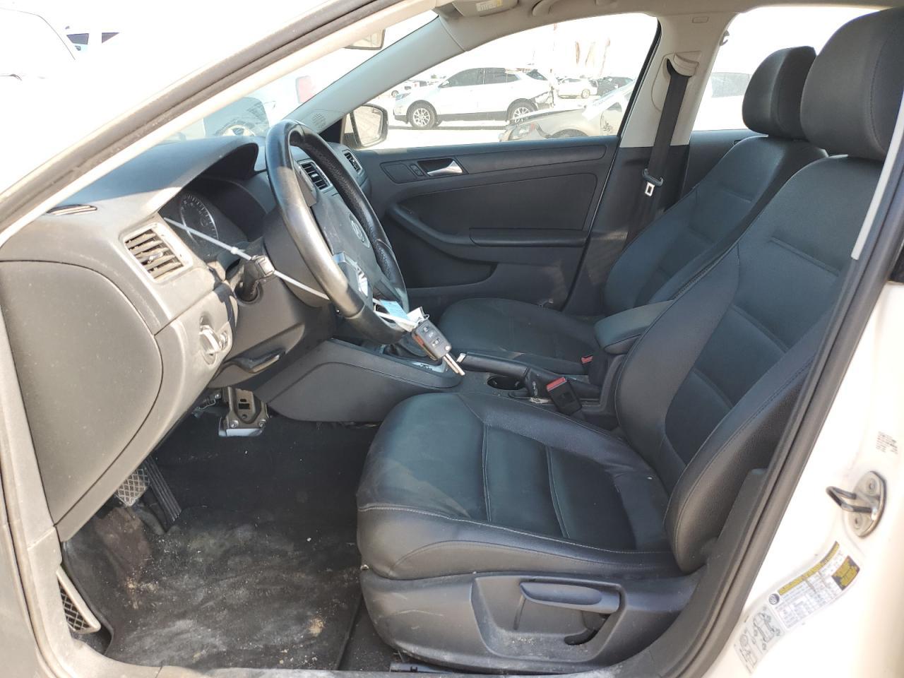 2012 VOLKSWAGEN JETTA