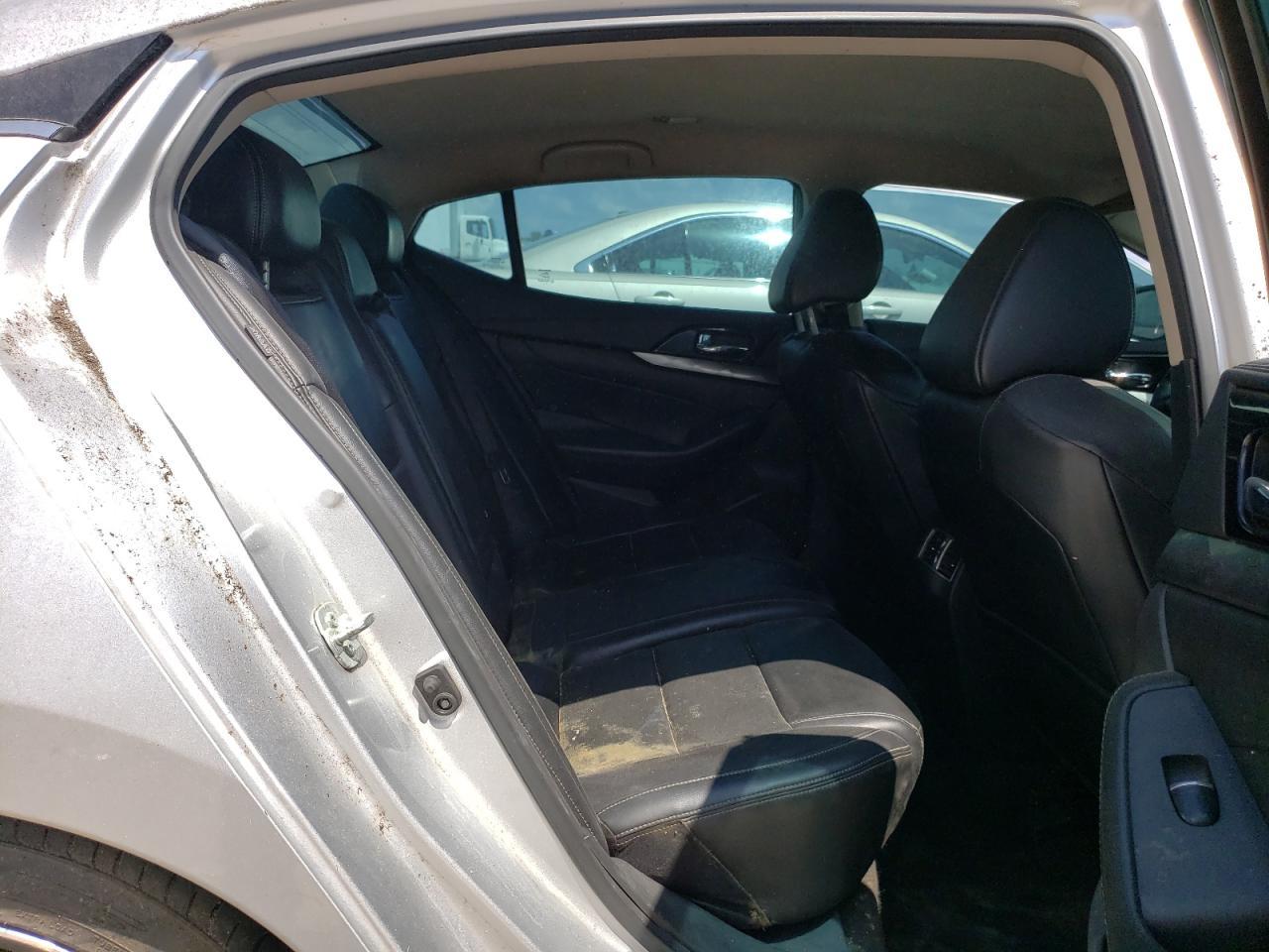 2017 NISSAN Maxima