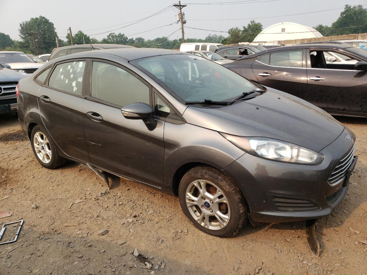 2015 FORD Fiesta